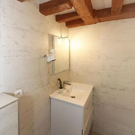 Studio Fonctionnel A Deux Pas Du Musee Grevin - 2p Apartamento