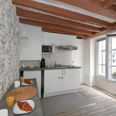 Studio Fonctionnel A Deux Pas Du Musee Grevin - 2p Apartment